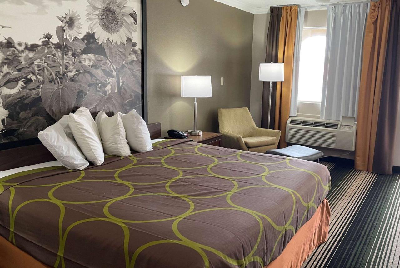 Deluxe Inn & Suites Junction City Kültér fotó