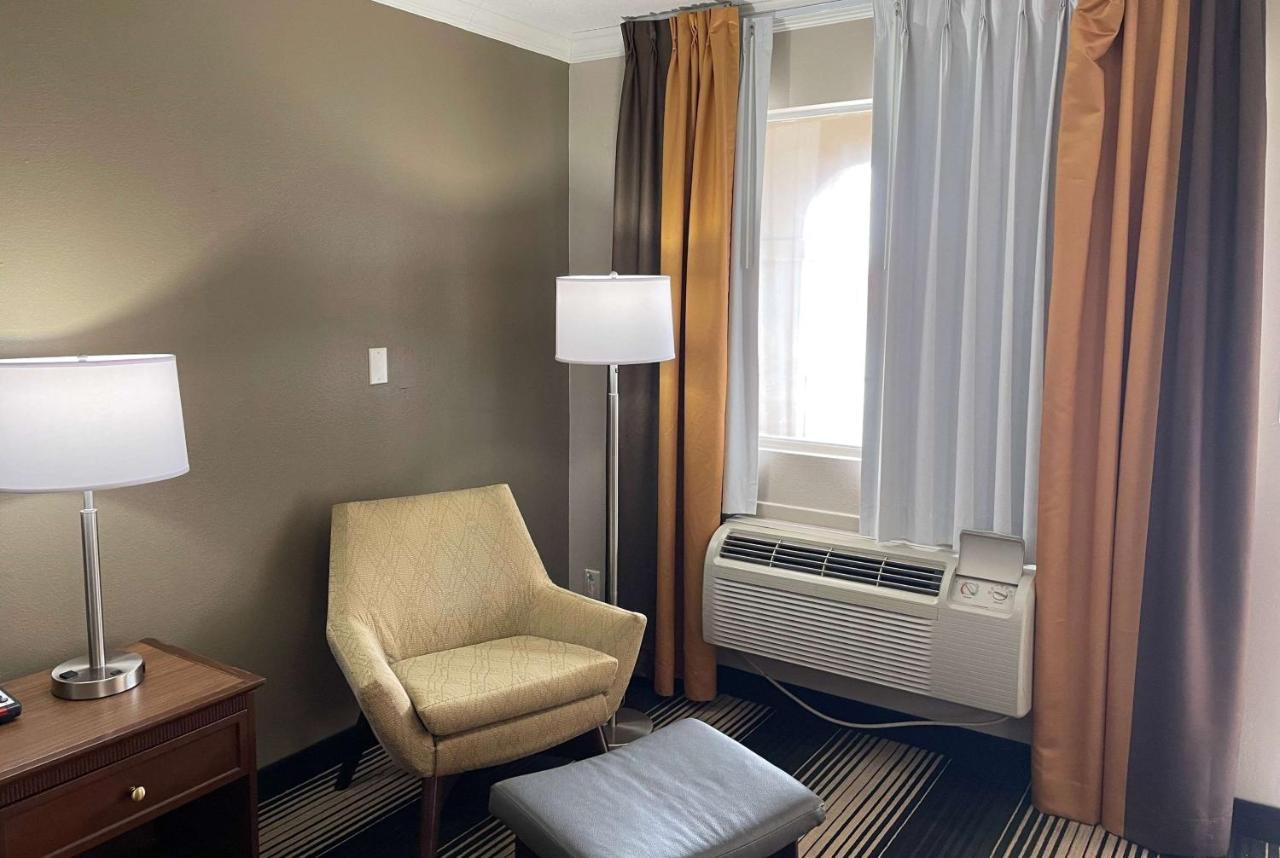 Deluxe Inn & Suites Junction City Kültér fotó
