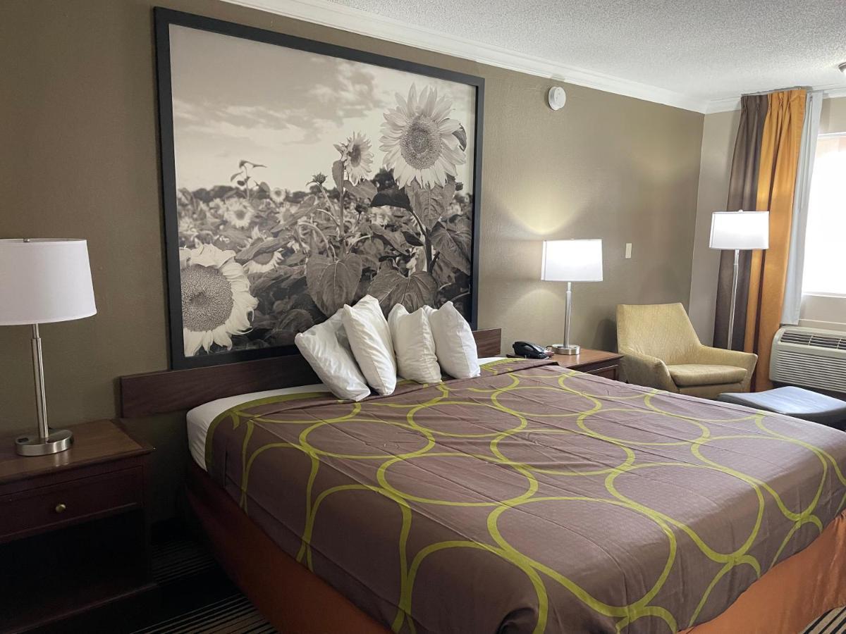 Deluxe Inn & Suites Junction City Kültér fotó