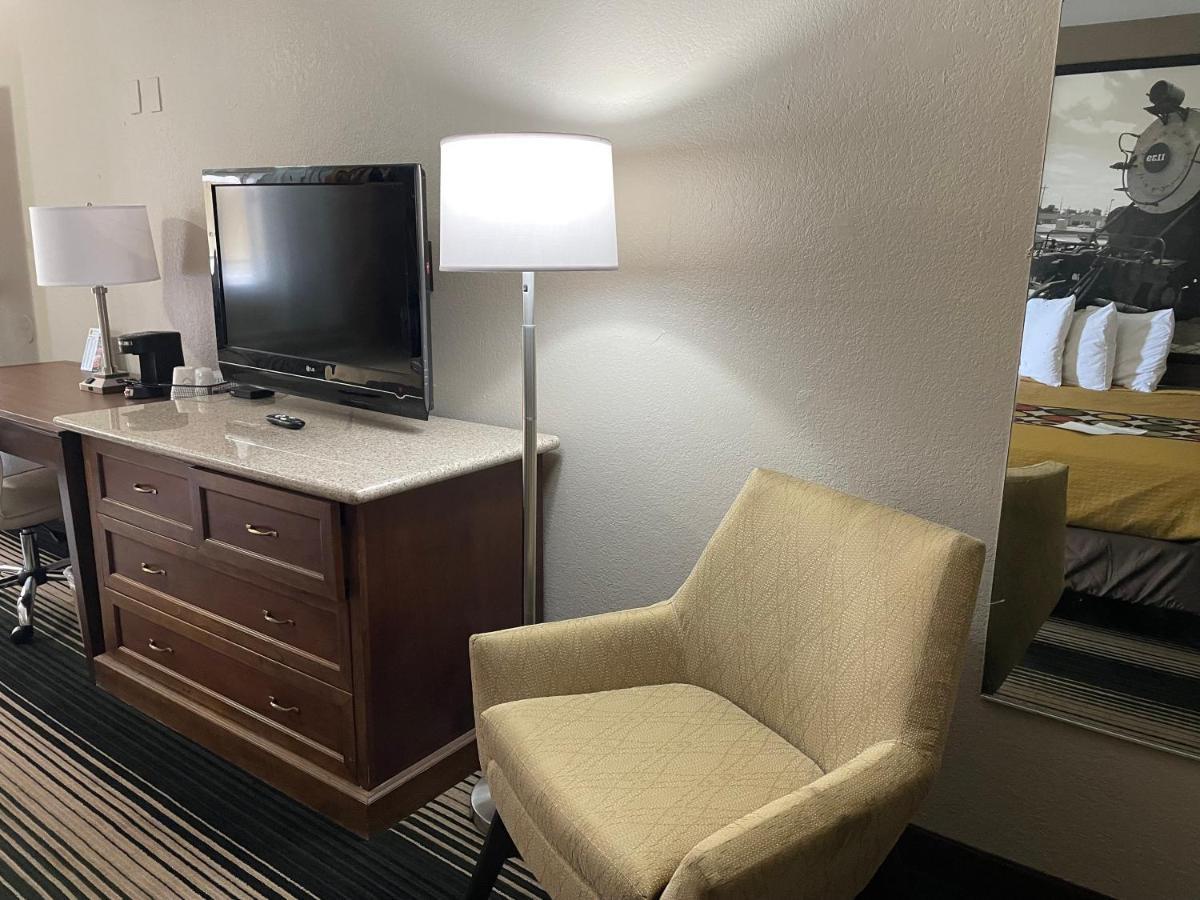 Deluxe Inn & Suites Junction City Kültér fotó