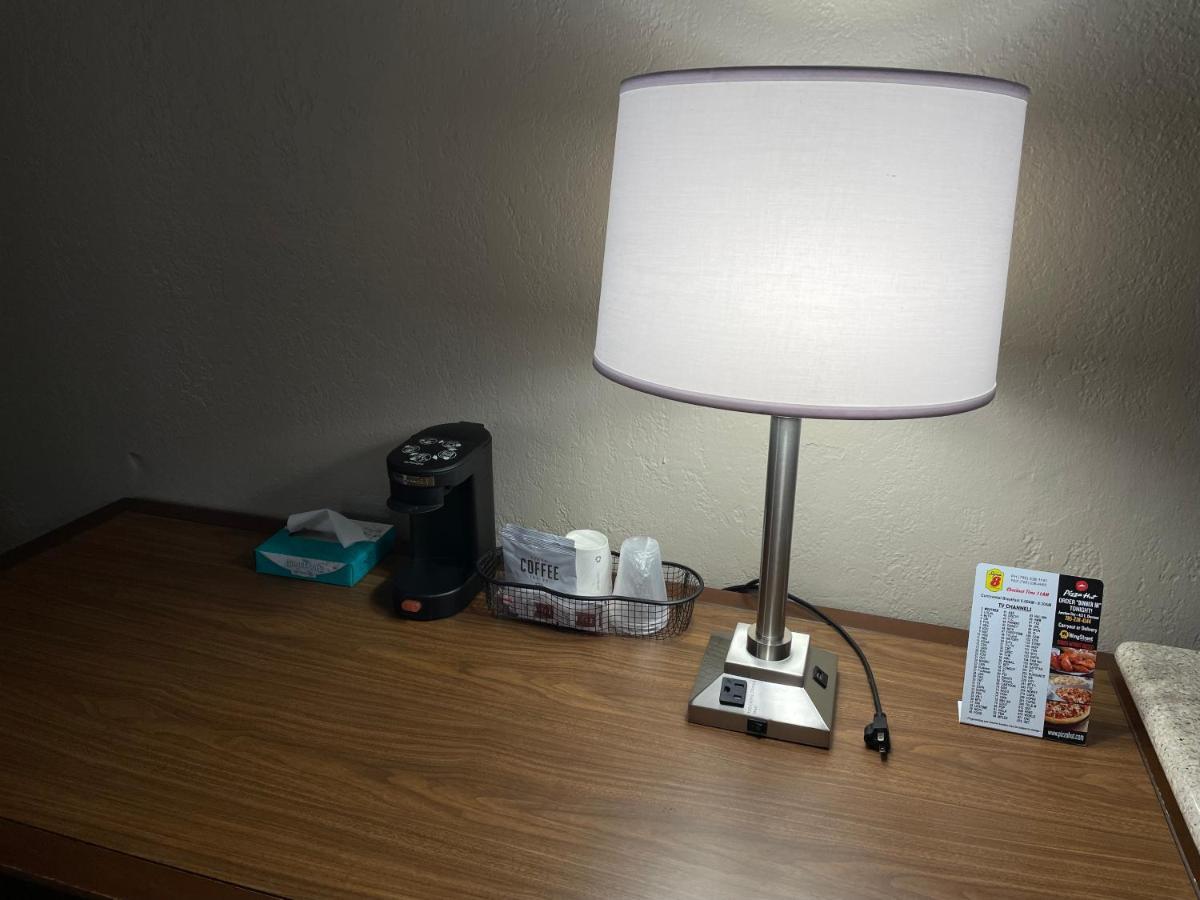 Deluxe Inn & Suites Junction City Kültér fotó