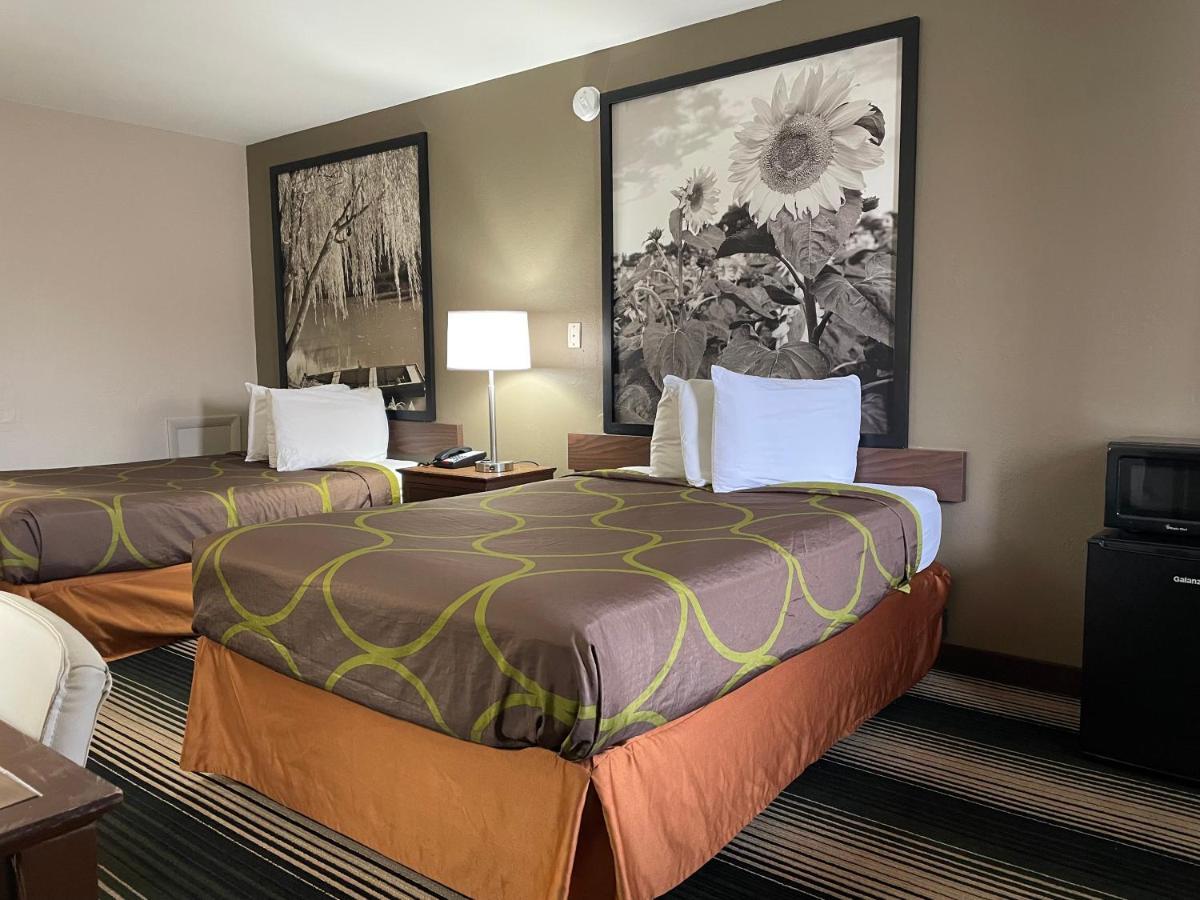 Deluxe Inn & Suites Junction City Kültér fotó