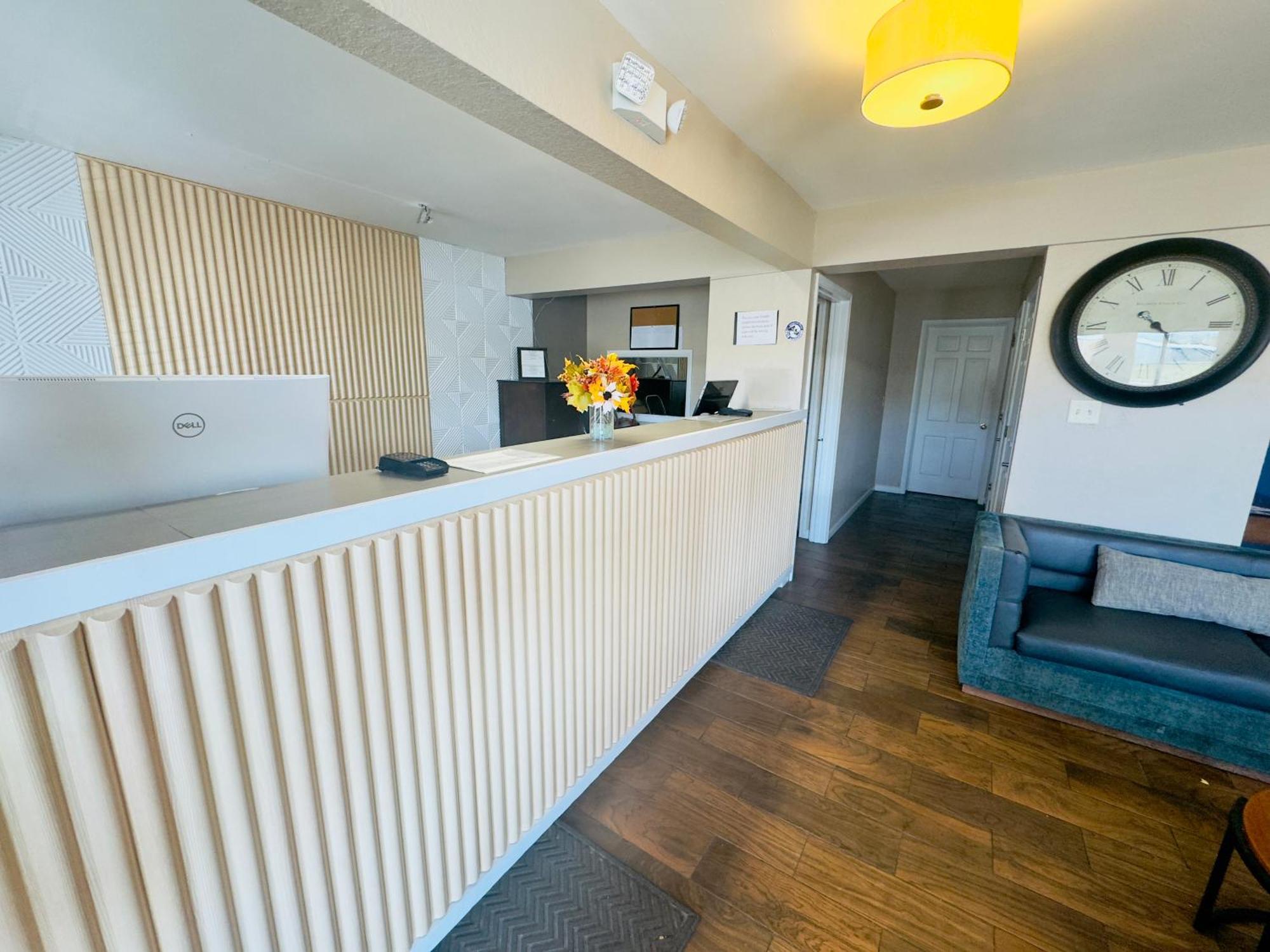 Deluxe Inn & Suites Junction City Kültér fotó